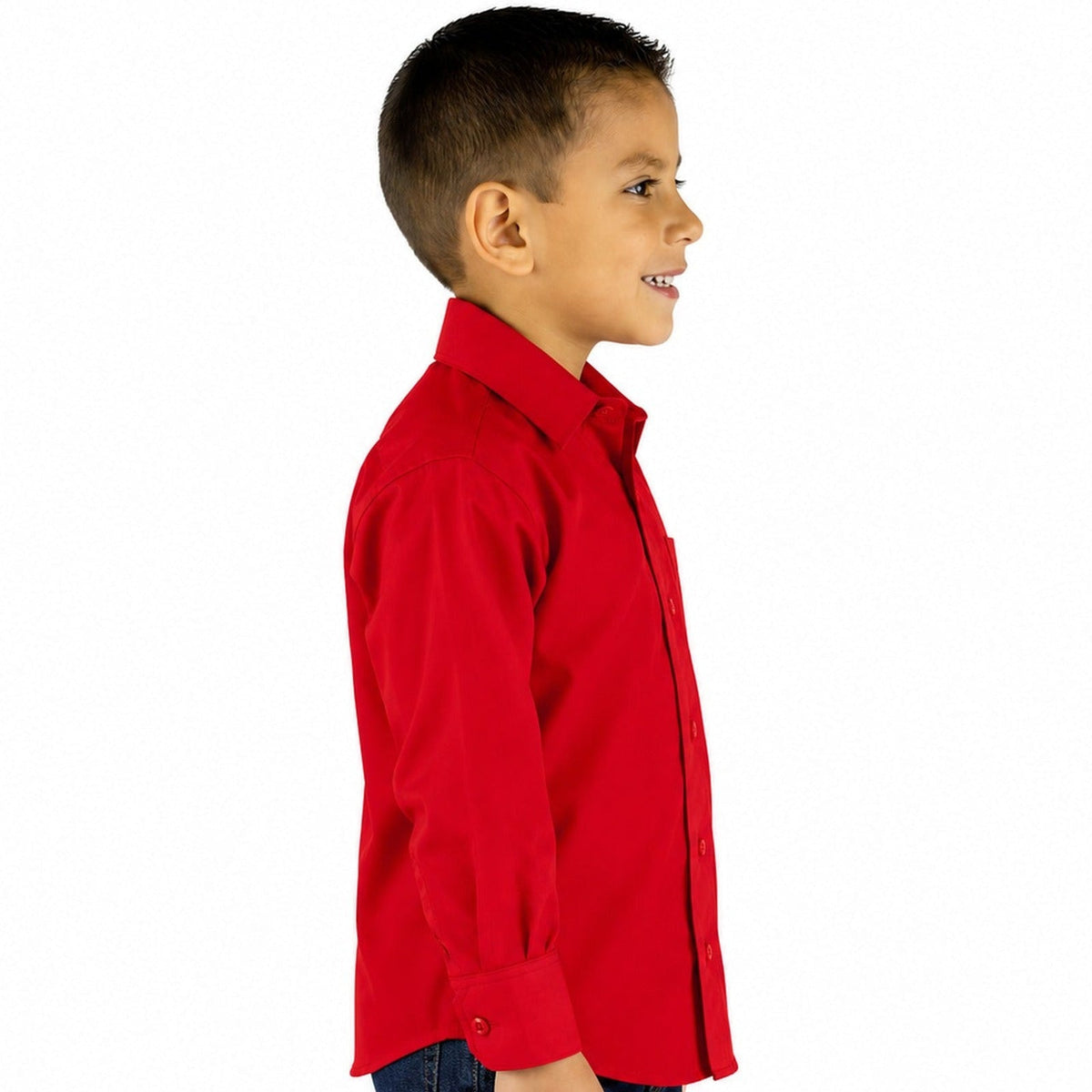 Camisa de vestir infantil roja Rodolfo Valentini, modelo de perfil derecho, desfajada y con mezclilla, tallas 2 a 16 | color:roja-rodolfo