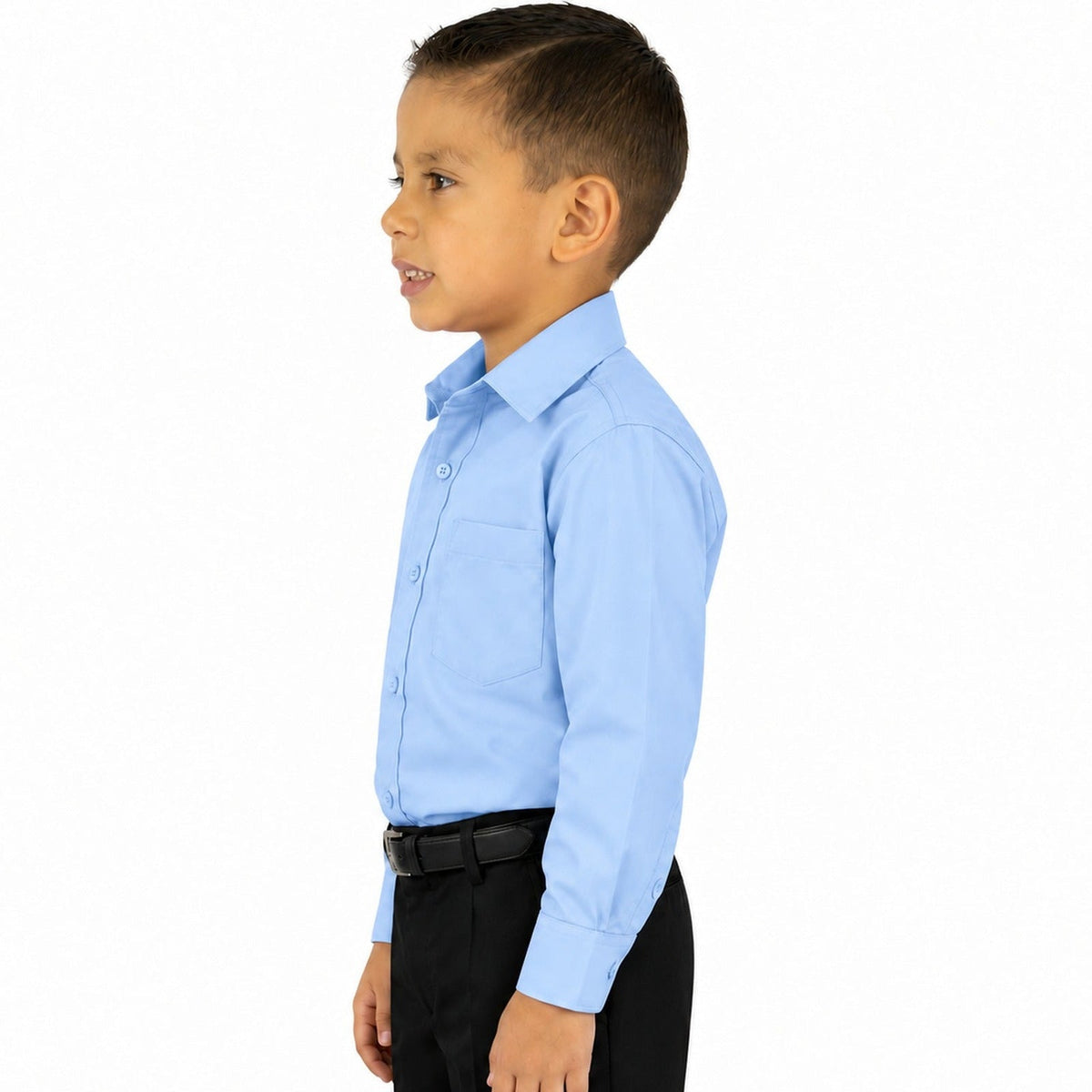 Camisa de vestir infantil azul cielo rodolfo valentini, niño modelo, perfil izquierdo fajada | color:azul-cielo-rodolfo