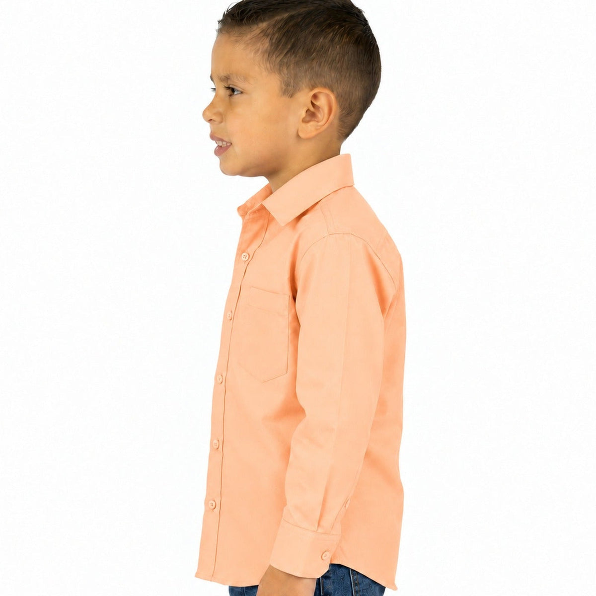 Camisa de vestir infantil melón Rodolfo Valentini, niño modelo, perfil izquierdo desfajada mezclilla | color:melon