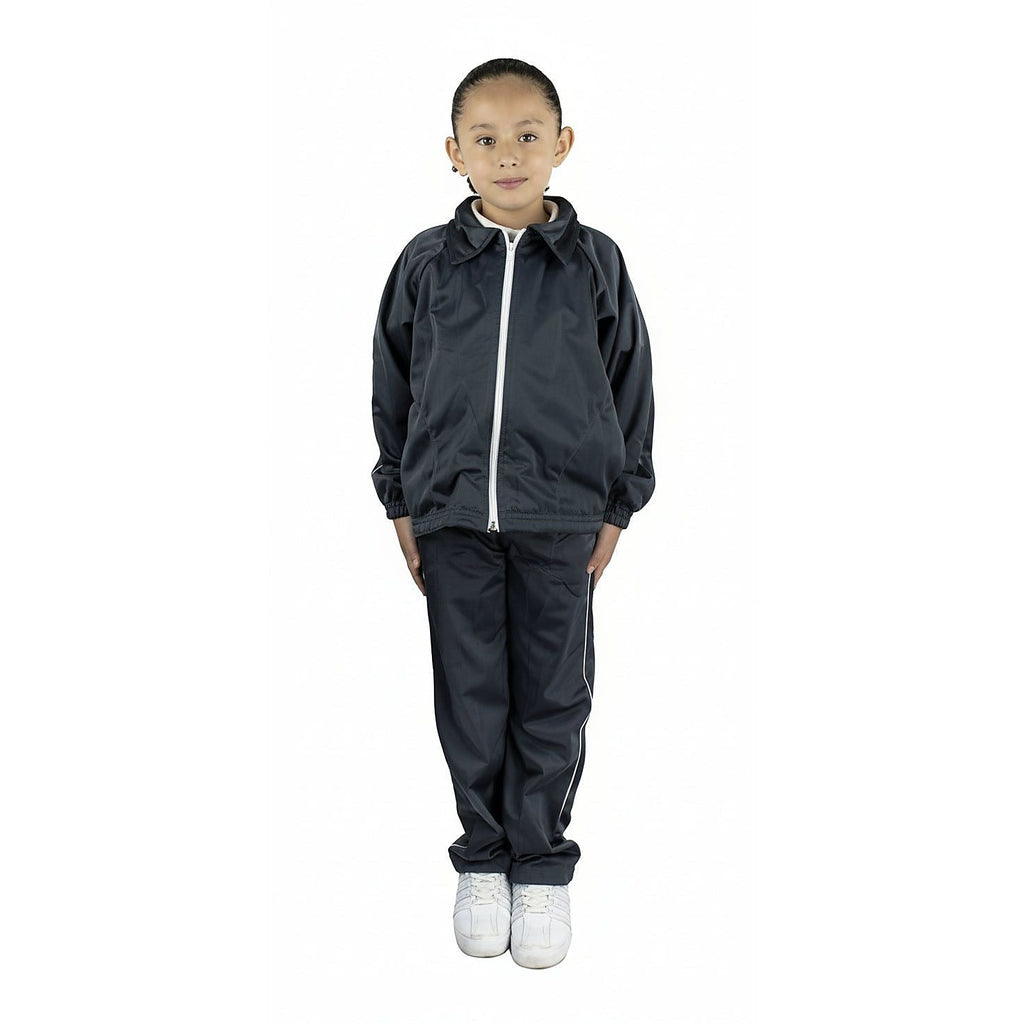 Conjunto de pants escolar Sportock infantil Gris Oxford, vista frontal con modelo