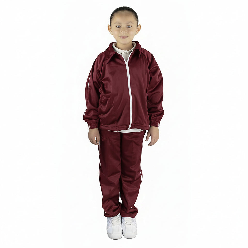 Conjunto de pants escolar Sportock infantil Vino, vista frontal con modelo