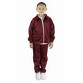 Conjunto de pants escolar Sportock infantil Vino, vista frontal con modelo | color:vino